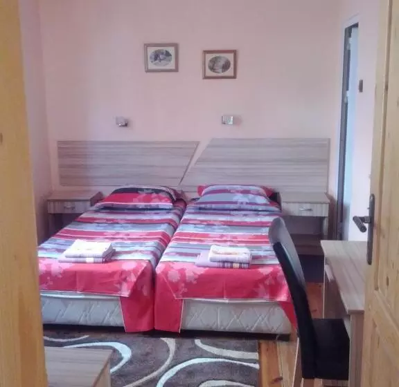 Majatalo Guest House Dara