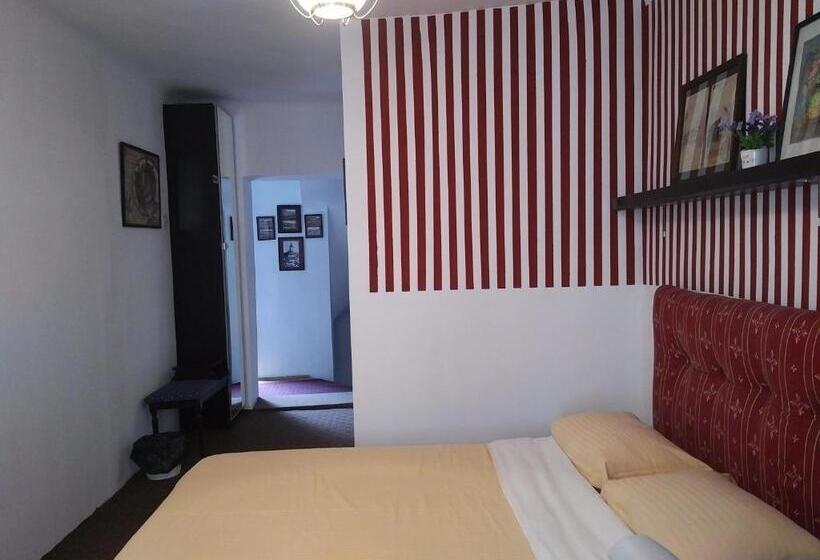 Пансион Guesthouse Postavarului