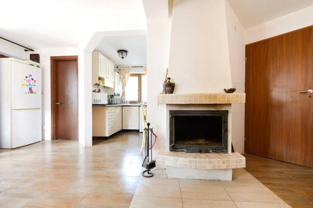 膳宿费 La Buni Busteni