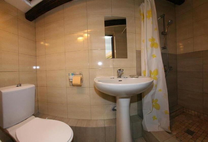 膳宿费 La Buni Busteni