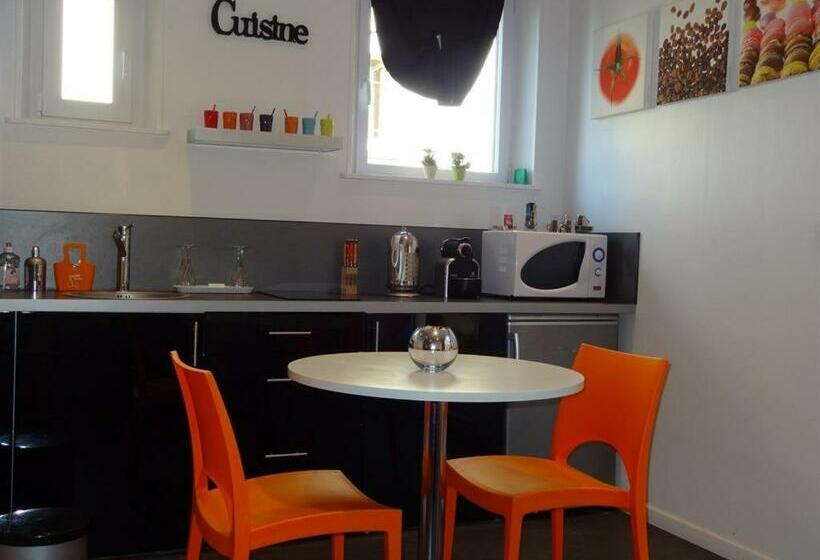 بنسيون Le Pavillon De Nathalie