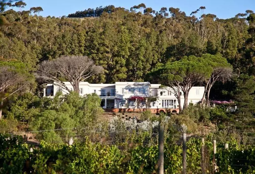 ペンション Morton Manor
