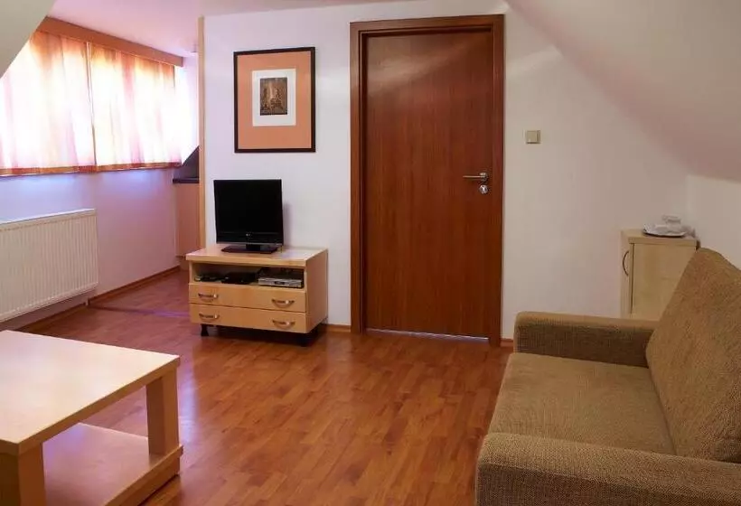 ペンション Penzion Na Ostrově