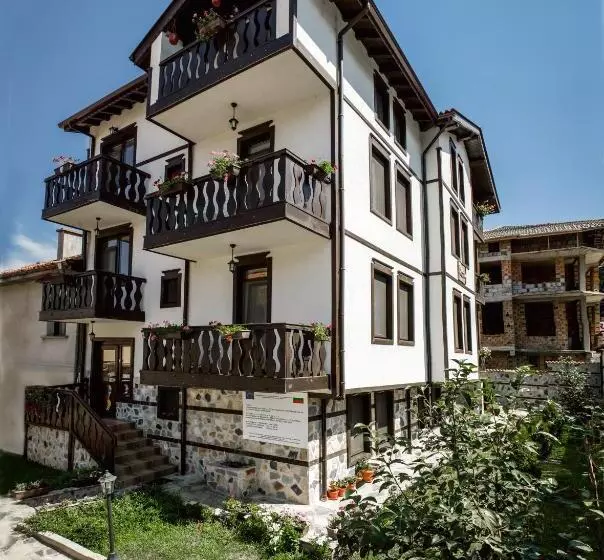 پانسیون Topalovi Guest House