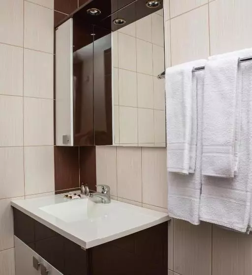 پانسیون Topalovi Guest House
