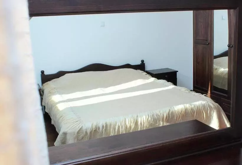 پانسیون Topalovi Guest House