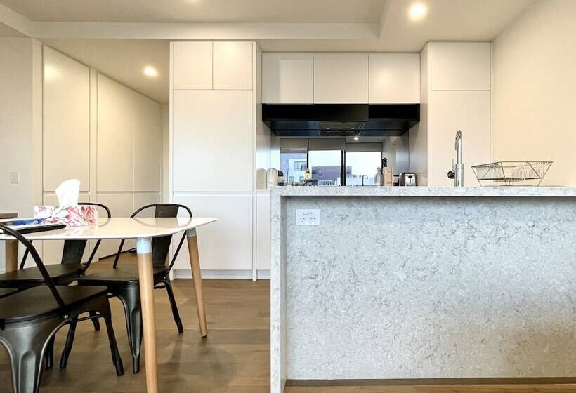 Readyset Apartments At Marque