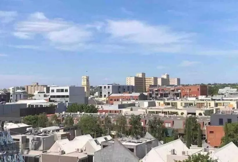 Readyset Apartments At Marque