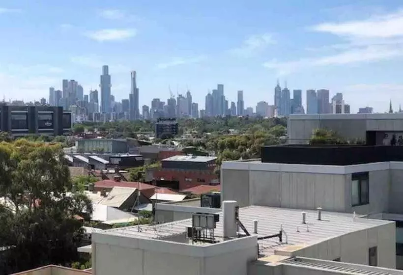 Readyset Apartments At Marque