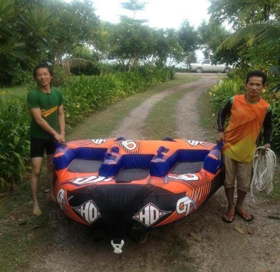 استراحتگاه Ruen Thai Rim Haad