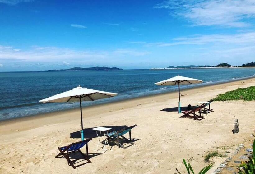 استراحتگاه Ruen Thai Rim Haad