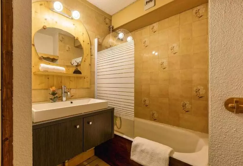 Appartement Central Des Houches   15   Happy Rentals