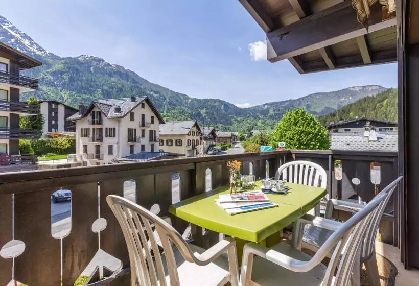Appartement Central Des Houches   15   Happy Rentals