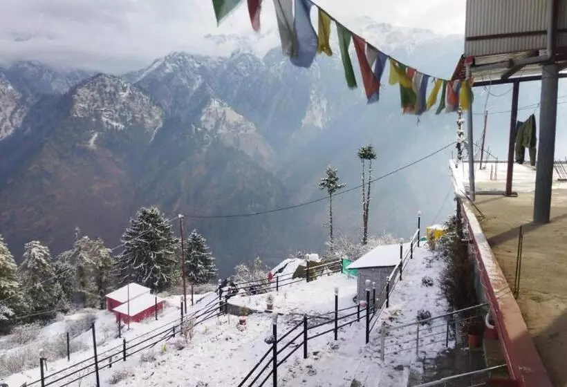 ベッドアンドブレックファースト Mountain View Stay In Auli