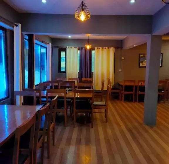 ベッドアンドブレックファースト Mountain View Stay In Auli