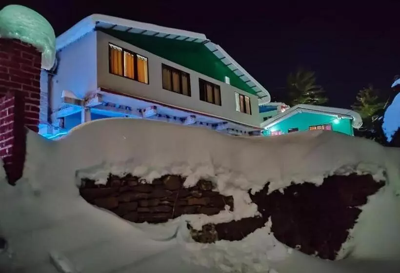 ベッドアンドブレックファースト Mountain View Stay In Auli