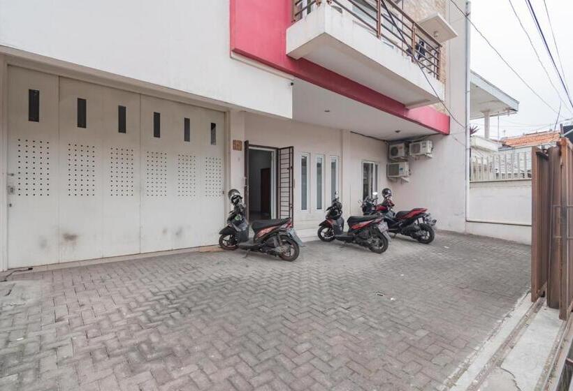 בית מלון כפרי Koolkost Near Alun Alun Kota Bandung 2   Male Only