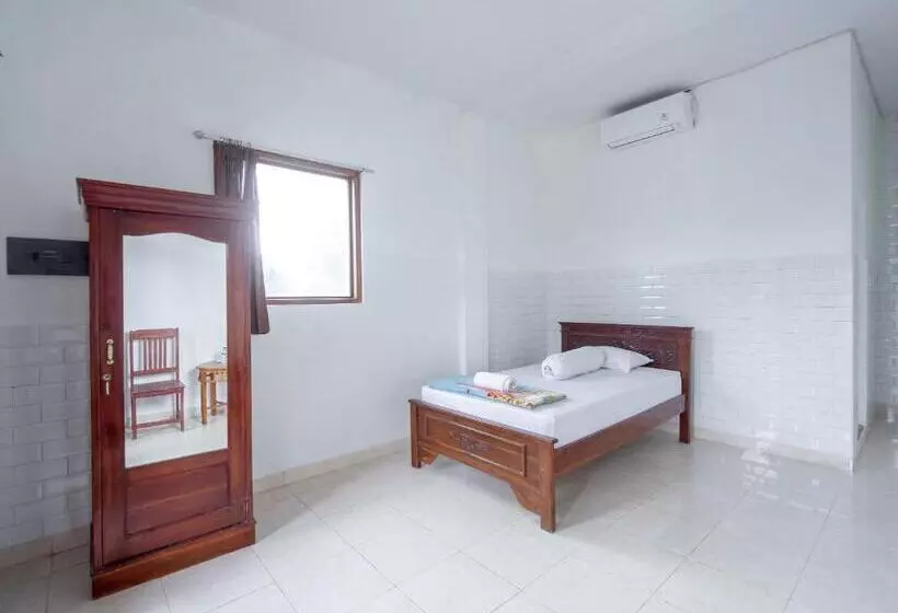 ホテル Sdk Homestay Uluwatu