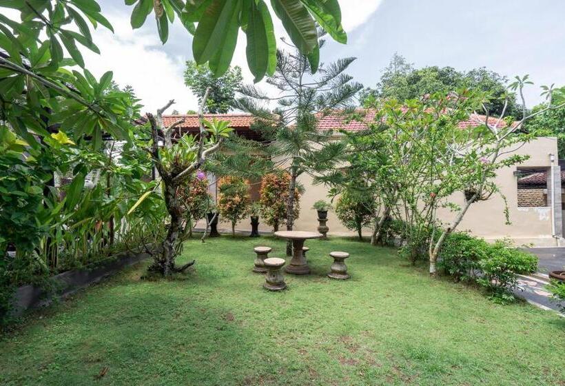 هتل Sdk Homestay Uluwatu
