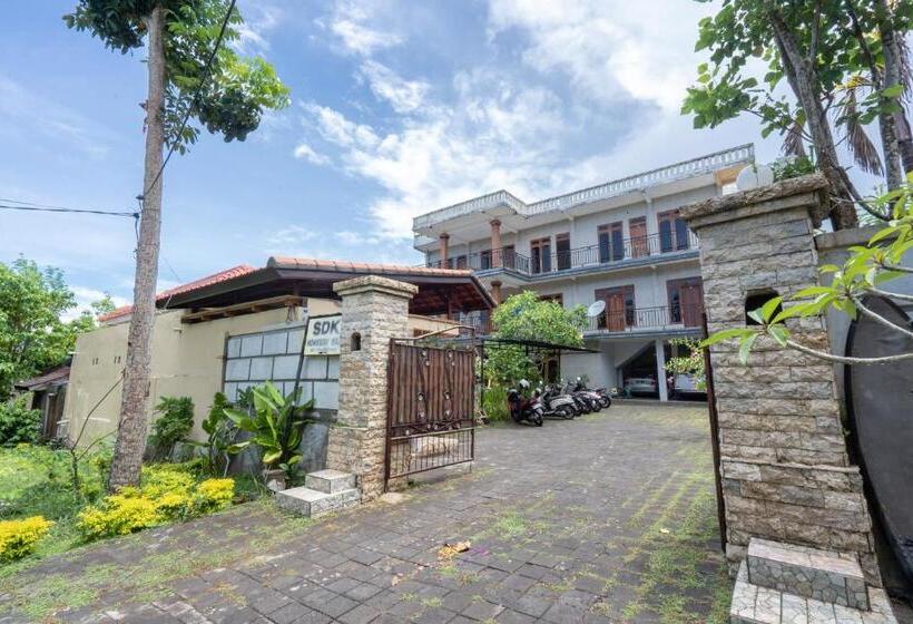 هتل Sdk Homestay Uluwatu