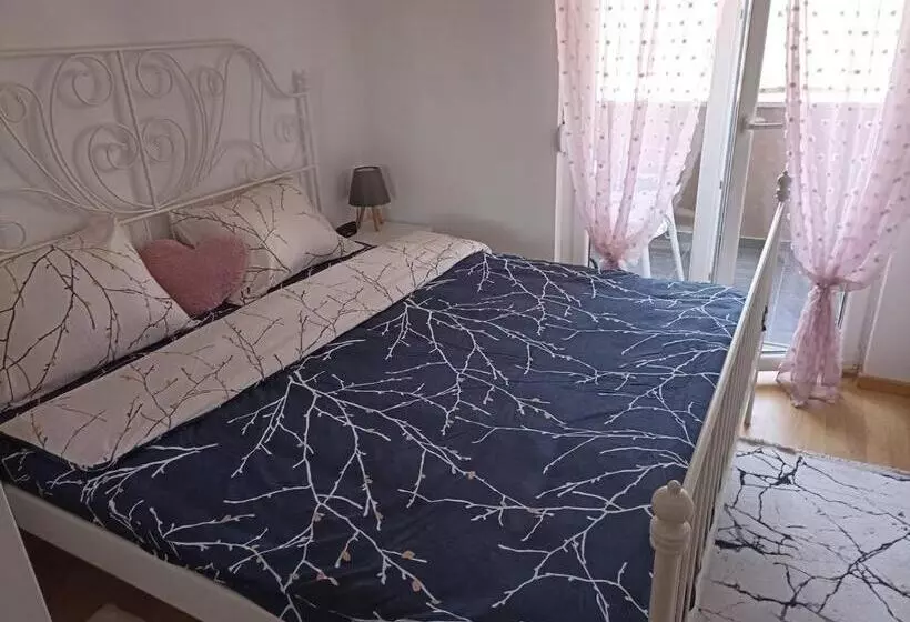 Lovely Apartment   Ljupki Stan