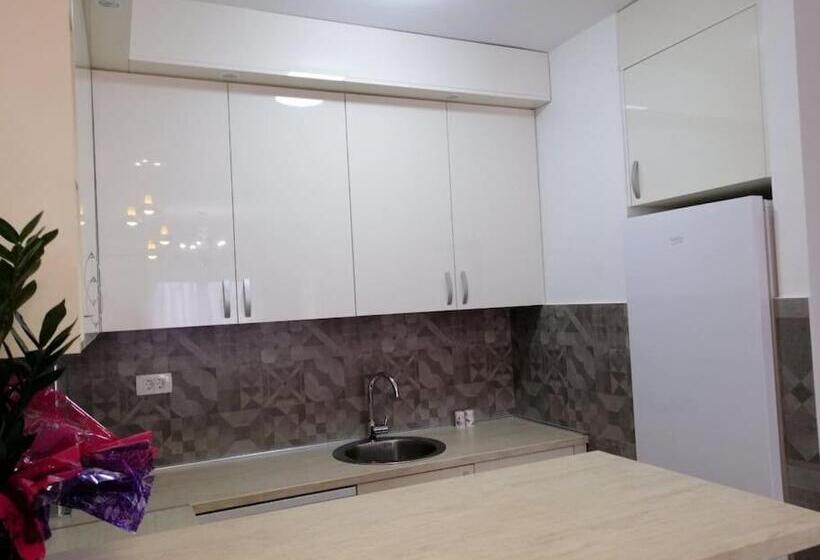 Lovely Apartment Ljupki Stan