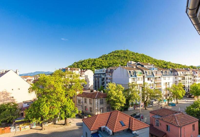 Nice 1bd Apartment Next To Medical University