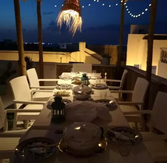 پانسیون Dar Evelyne By Daldoul