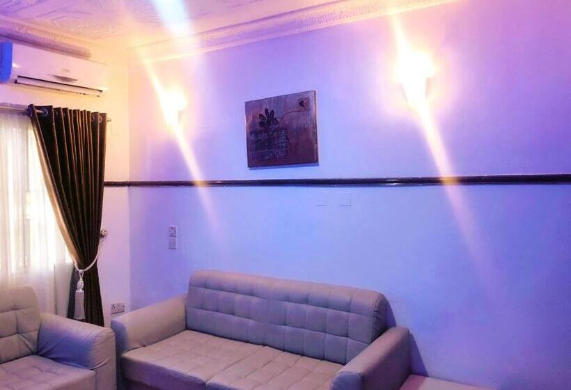 Presken Hotel @villa