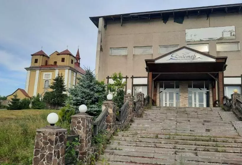 ユースホステル готель дністер