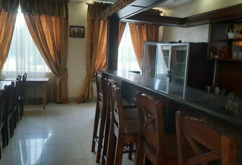 ユースホステル готель дністер