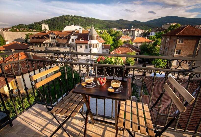 호텔 семеен хотел константинови