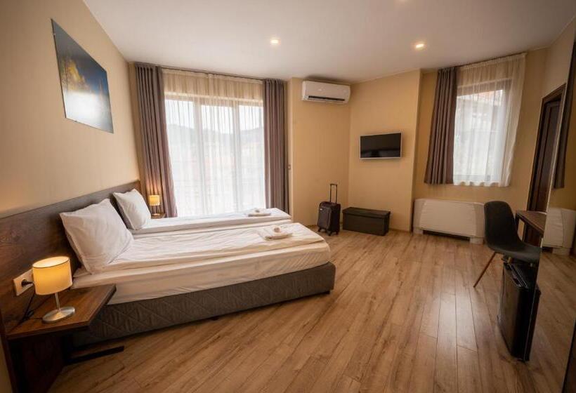 호텔 семеен хотел константинови