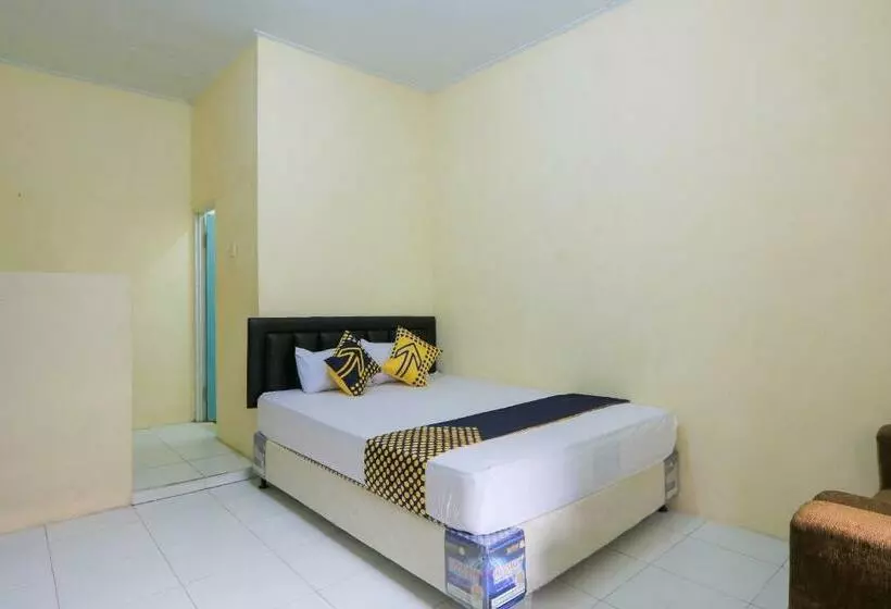 Hotelli Spot On 2371 Islami Family Residence
