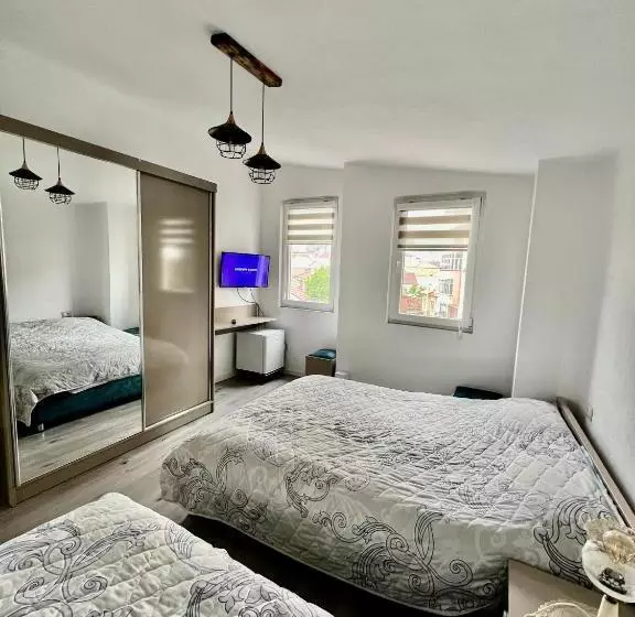 پانسیون Vila Nikolla