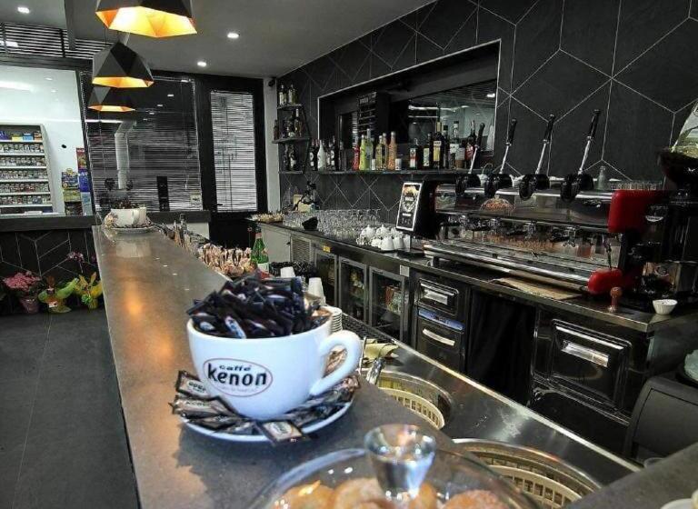 تختخواب و صبحانه Familiainn Rooms & Apartments