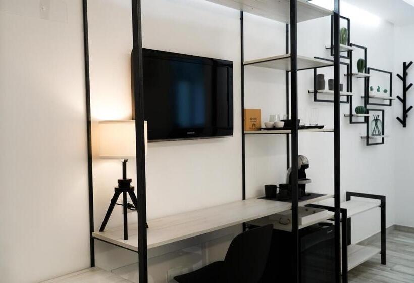 تختخواب و صبحانه Familiainn Rooms & Apartments