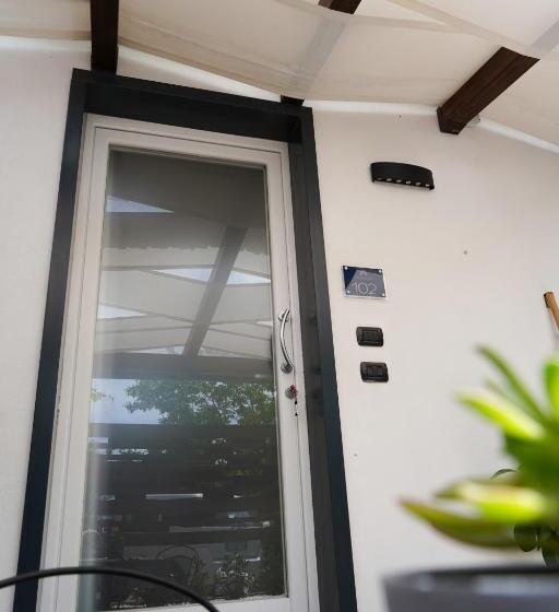 تختخواب و صبحانه Familiainn Rooms & Apartments