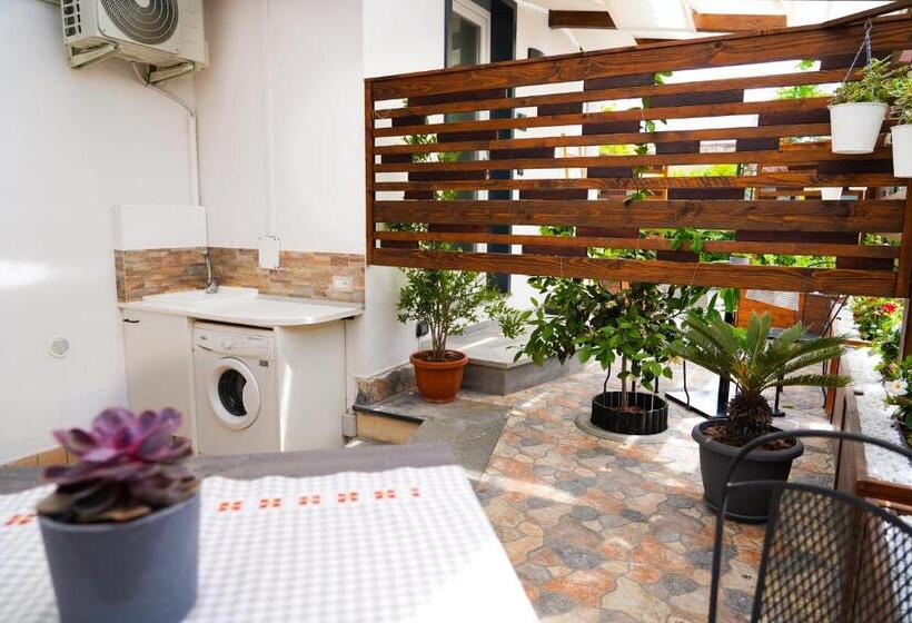 تختخواب و صبحانه Familiainn Rooms & Apartments