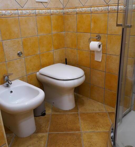 تختخواب و صبحانه Familiainn Rooms & Apartments