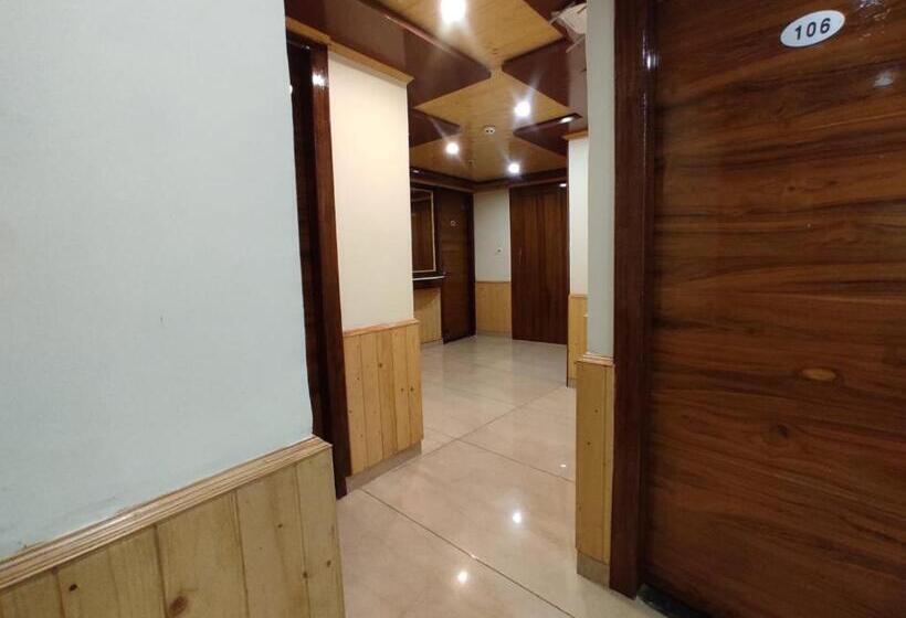 Отель Abhilashi Residency & Spa   Centrally Heated & Air Cooled