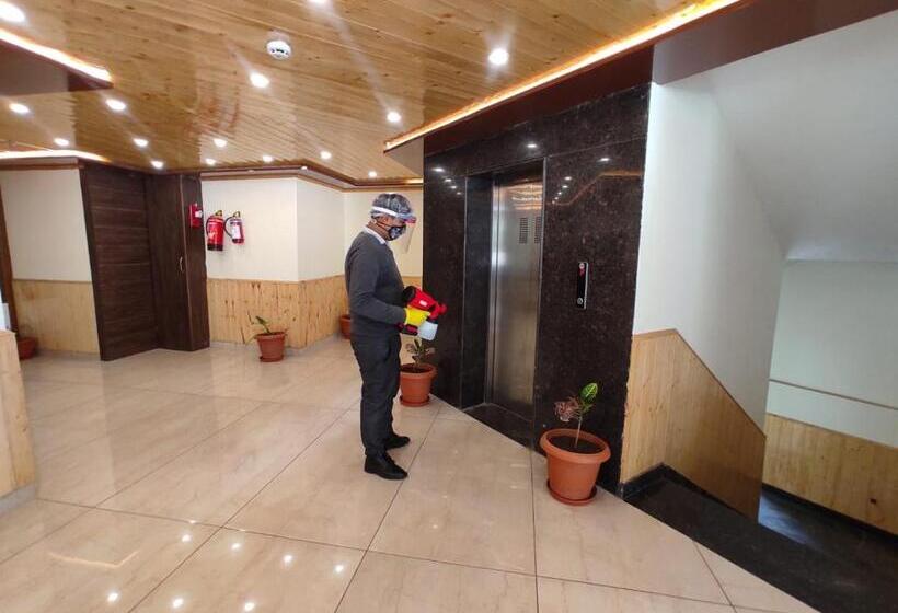 Отель Abhilashi Residency & Spa   Centrally Heated & Air Cooled