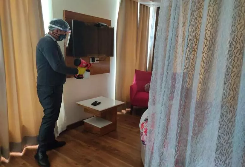 ホテル Abhilashi Residency & Spa   Centrally Heated & Air Cooled