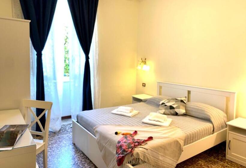 Отель Baia Di Levanto