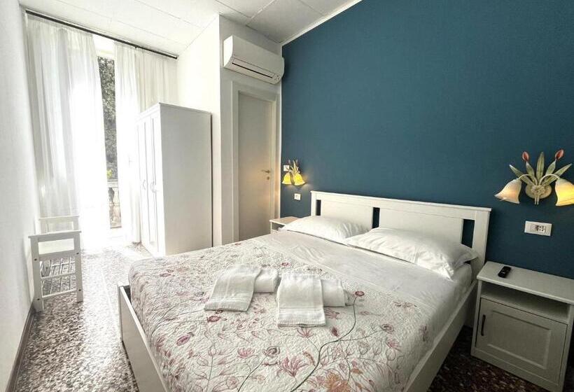 Отель Baia Di Levanto