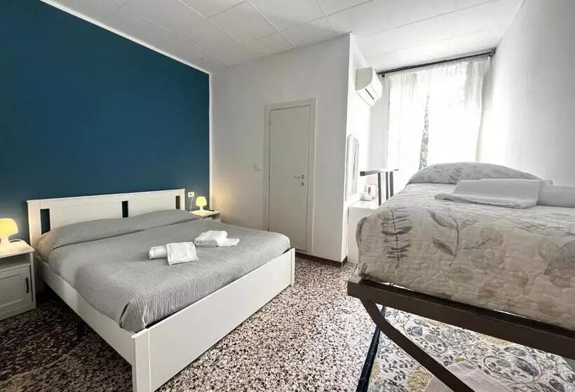 ホテル Baia Di Levanto