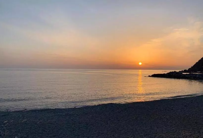 ホテル Baia Di Levanto