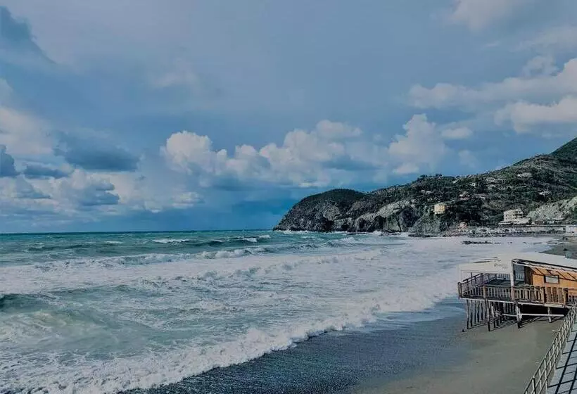 ホテル Baia Di Levanto