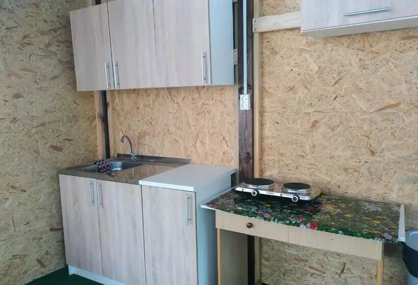 ユースホステル отель лагита