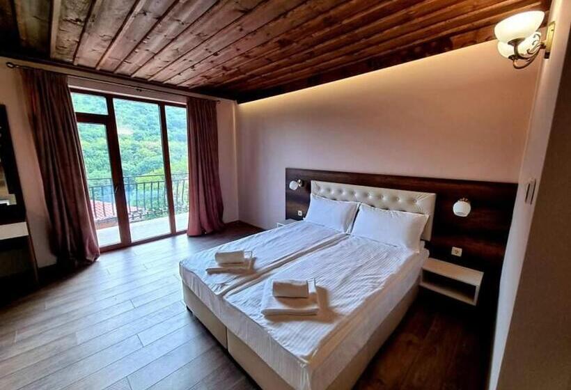 فندق семеен хотел берое